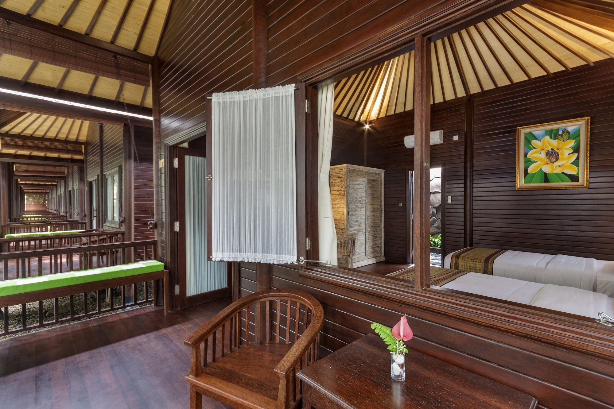Coconut Boutique Resort Senggigi Exterior photo