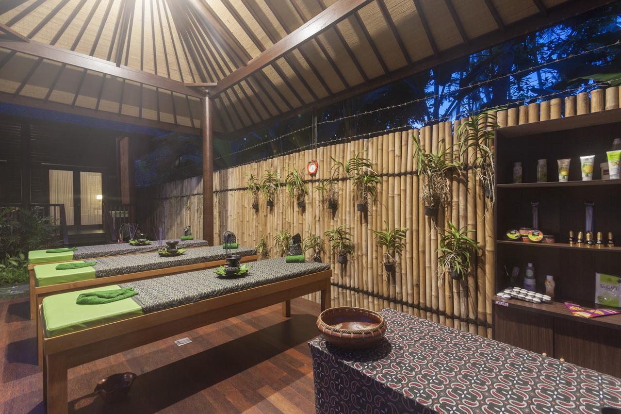Coconut Boutique Resort Senggigi Exterior photo
