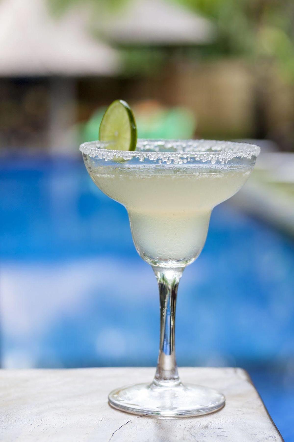 Coconut Boutique Resort Senggigi Exterior photo